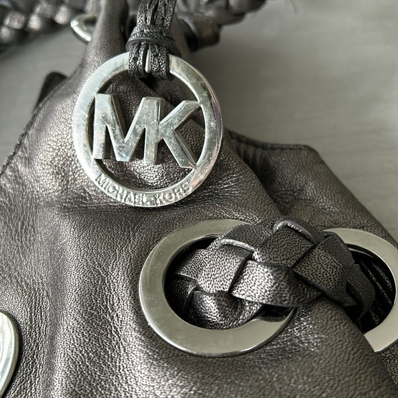 Michael Kors Metallic Braided shoulder bag - Picture 5 of 8
